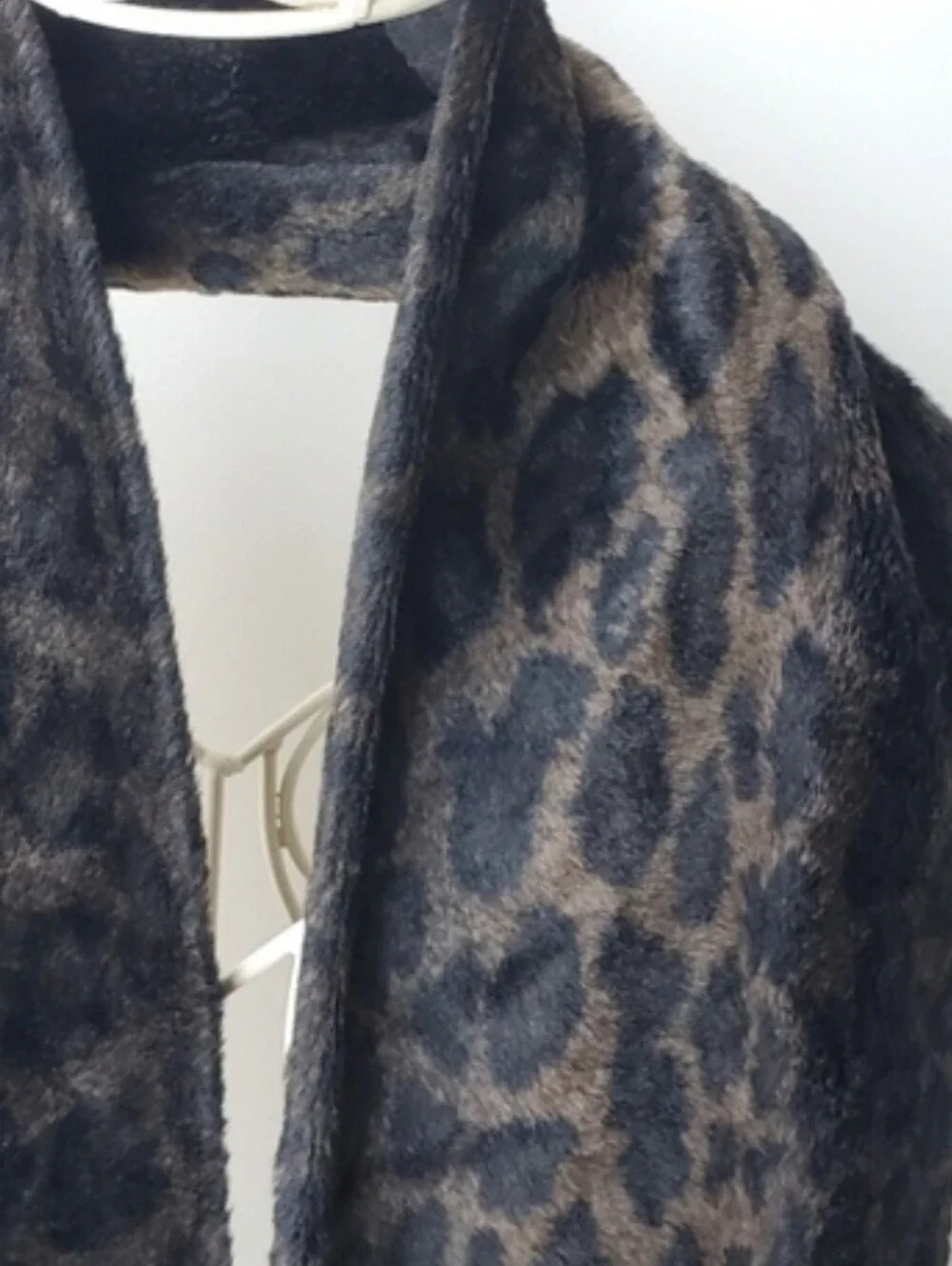 Kenneth Cole Scarf